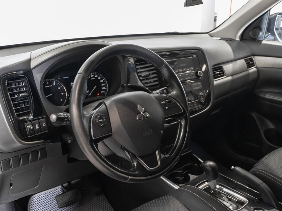 Автомобиль с пробегом Mitsubishi Outlander в городе Казань ДЦ - КАЭ Сибирский тракт
