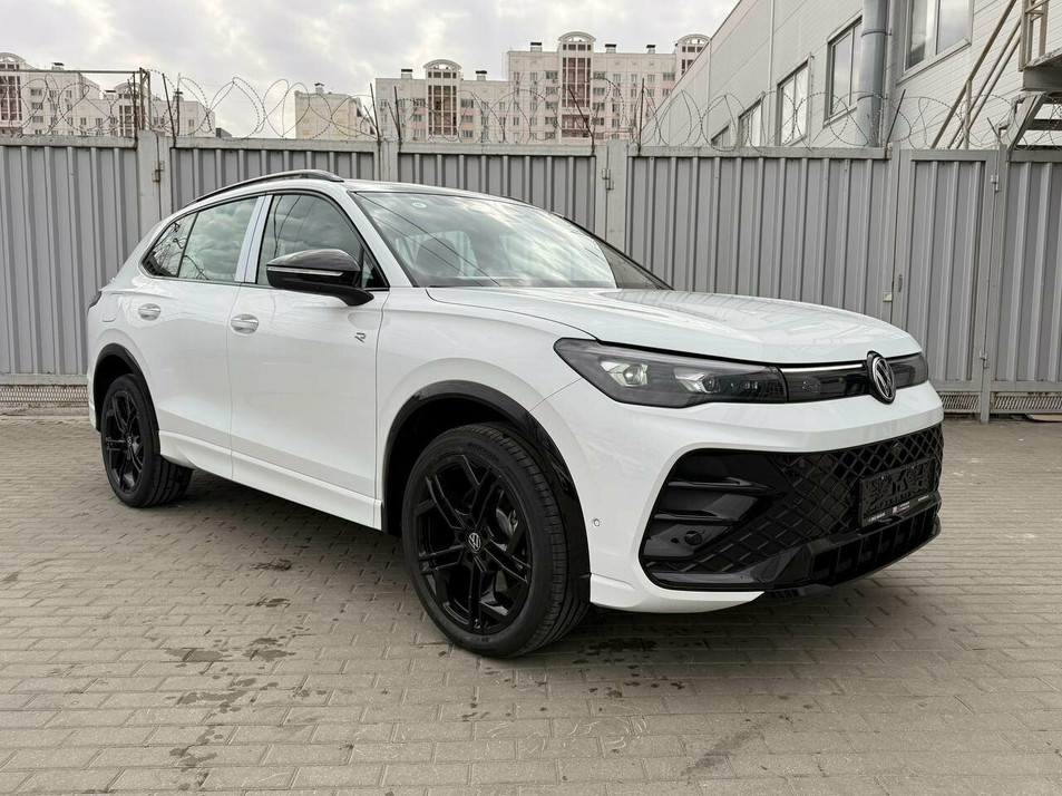 Автомобиль с пробегом Volkswagen Tiguan в городе Ростов-на-Дону ДЦ - PANGO Центр Запад