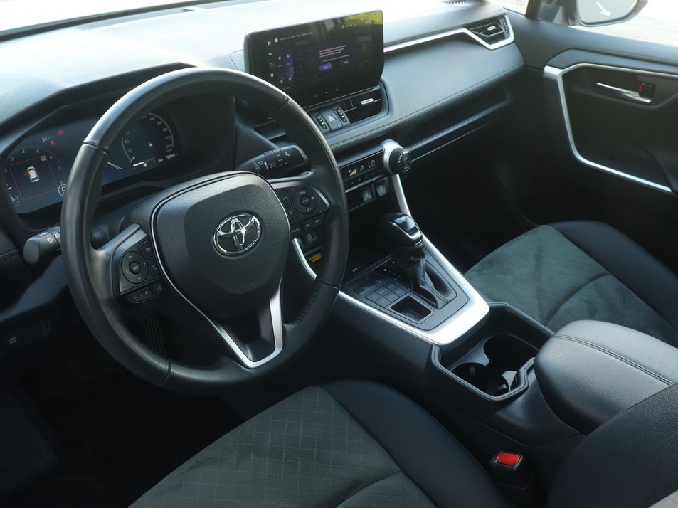 Автомобиль с пробегом Toyota RAV4 в городе Казань ДЦ - КАЭ Toyota Оренбургский тракт