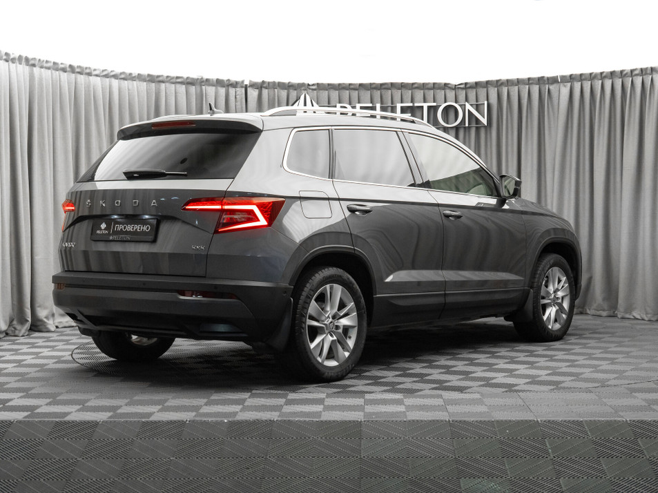 Автомобиль с пробегом SKODA Karoq в городе Москва ДЦ - PELETON Юг