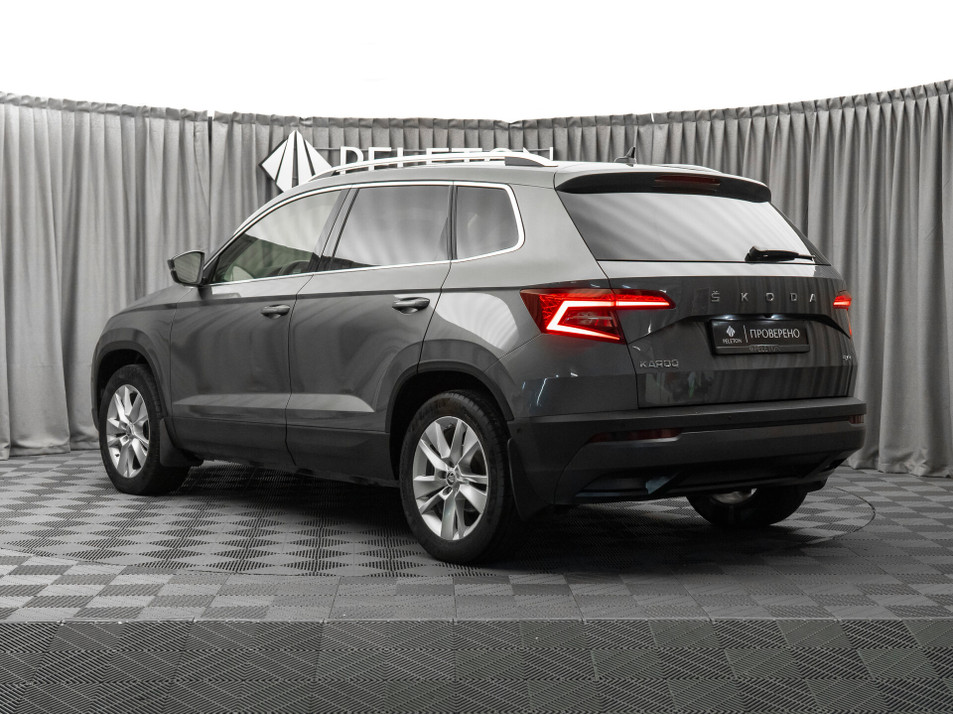 Автомобиль с пробегом SKODA Karoq в городе Москва ДЦ - PELETON Юг