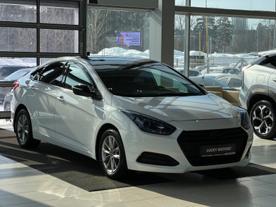 Автомобиль с пробегом Hyundai i40 в городе Екатеринбург ДЦ - Lucky Motors на Эскадронной