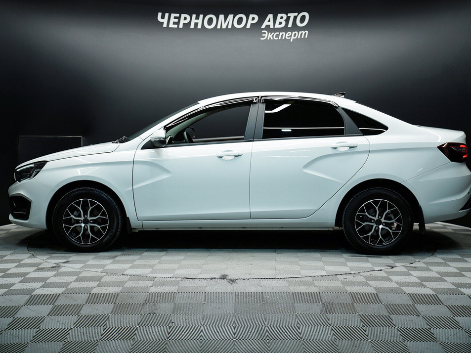 Автомобиль с пробегом LADA Vesta в городе Симферополь ДЦ - Черномор