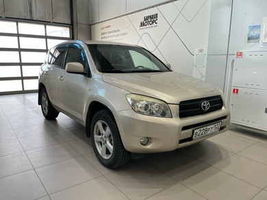 Автомобиль с пробегом Toyota RAV4 в городе Барнаул ДЦ - Барнаул-Моторс Авто с пробегом
