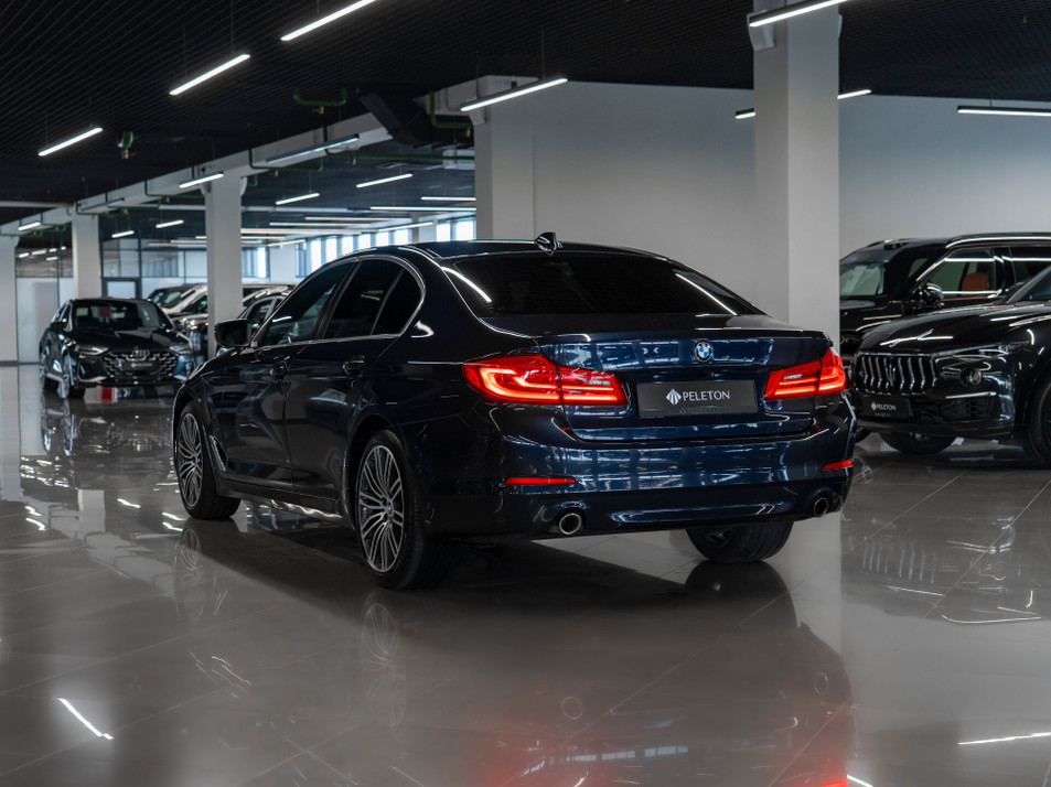 Автомобиль с пробегом BMW 5 серии в городе Москва ДЦ - PANGO Центр PELETON