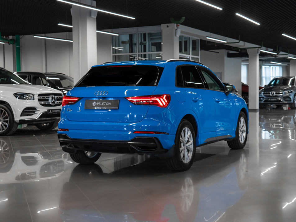 Автомобиль с пробегом Audi Q3 в городе Москва ДЦ - PANGO&nbsp;Центр PELETON