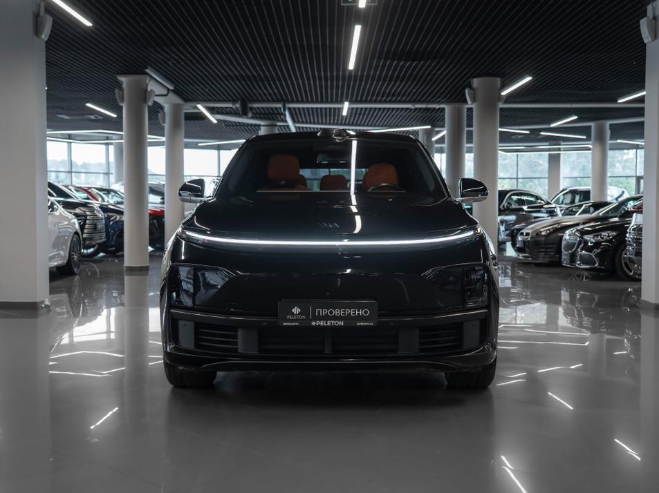 Автомобиль с пробегом Li Auto (Lixiang) L7 в городе Москва ДЦ - PELETON ELECTRO