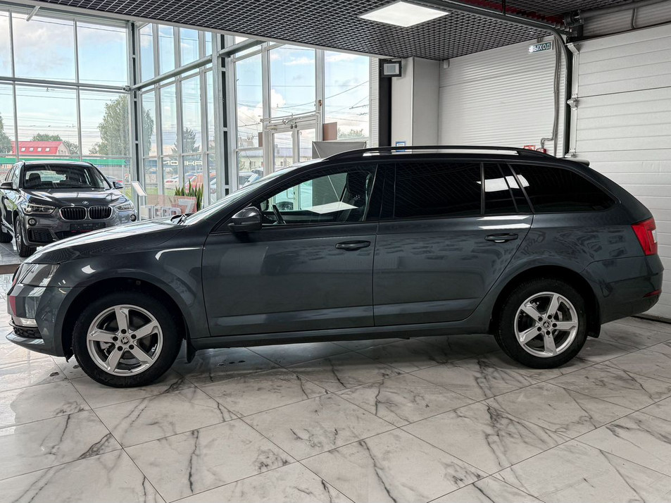 Автомобиль с пробегом SKODA Octavia в городе Ярославль ДЦ - PANGO Центр Автопарк