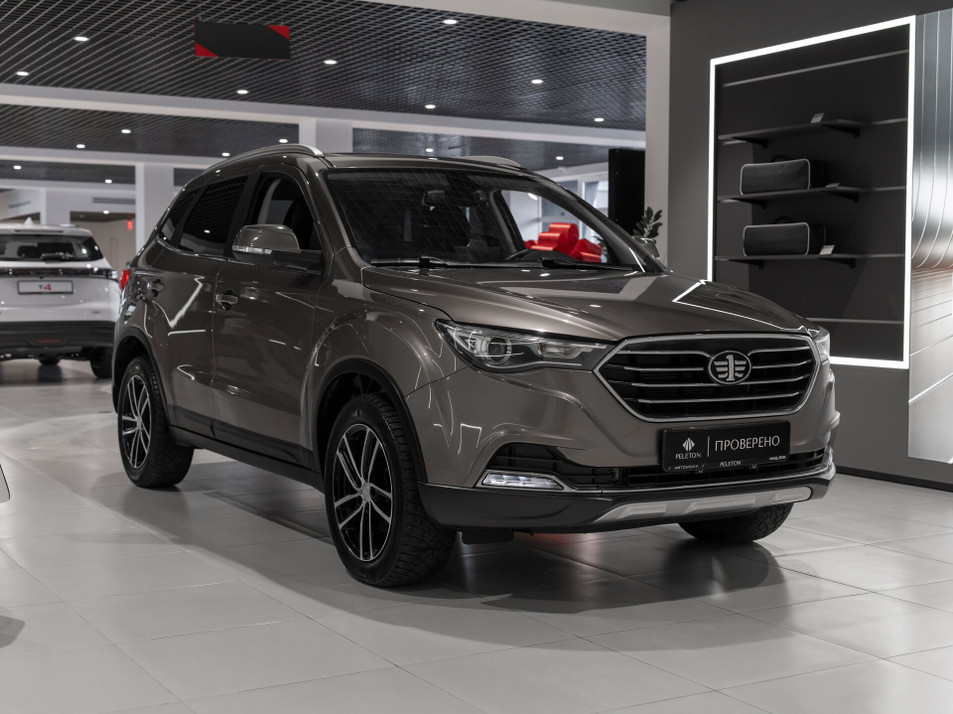 Автомобиль с пробегом FAW Besturn X40 в городе Москва ДЦ - PELETON Юг