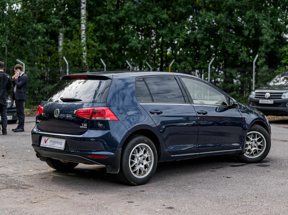Автомобиль с пробегом Volkswagen Golf в городе Санкт-Петербург ДЦ - Максимум _ Руставели 53
