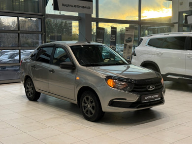 Автомобиль с пробегом LADA Granta в городе Екатеринбург ДЦ - Lucky Motors на Эскадронной