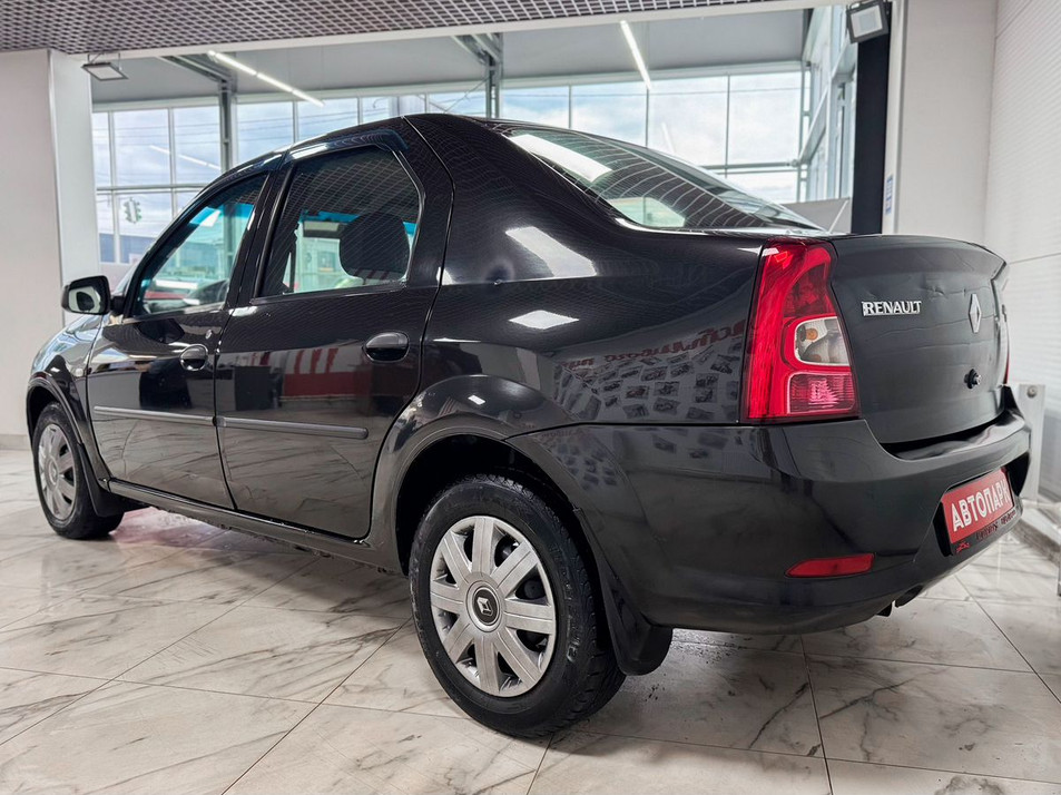 Автомобиль с пробегом Renault Logan в городе Ярославль ДЦ - PANGO Центр Автопарк