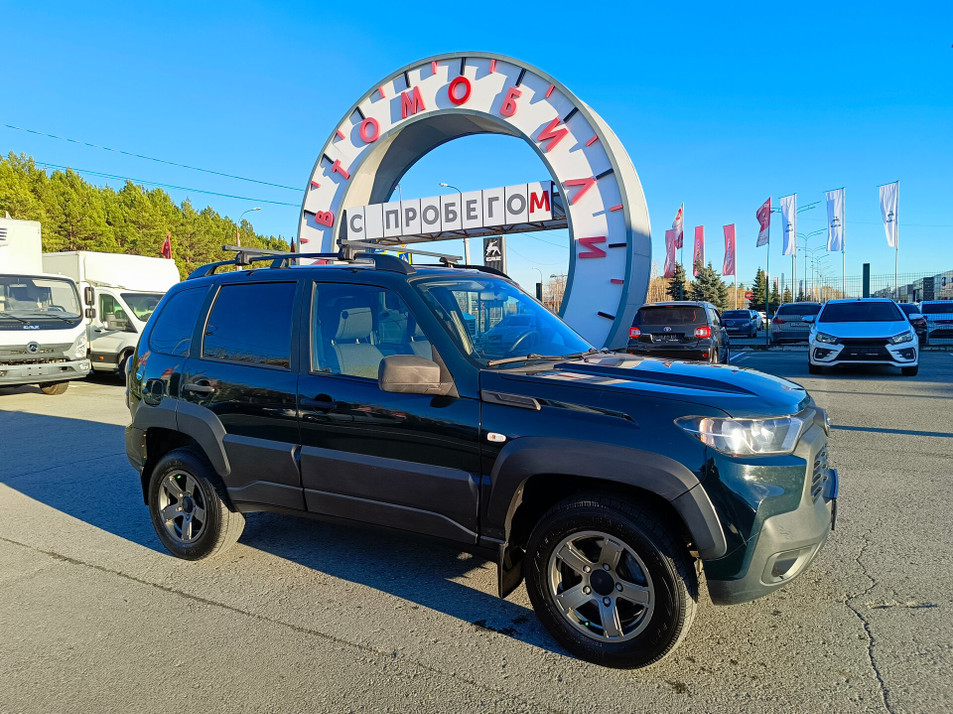 Автомобиль с пробегом LADA Niva Travel в городе Тюмень ДЦ - PANGO Центр Автоград