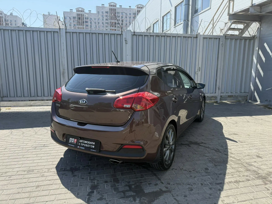 Автомобиль с пробегом Kia Ceed в городе Ростов-на-Дону ДЦ - PANGO Центр Запад