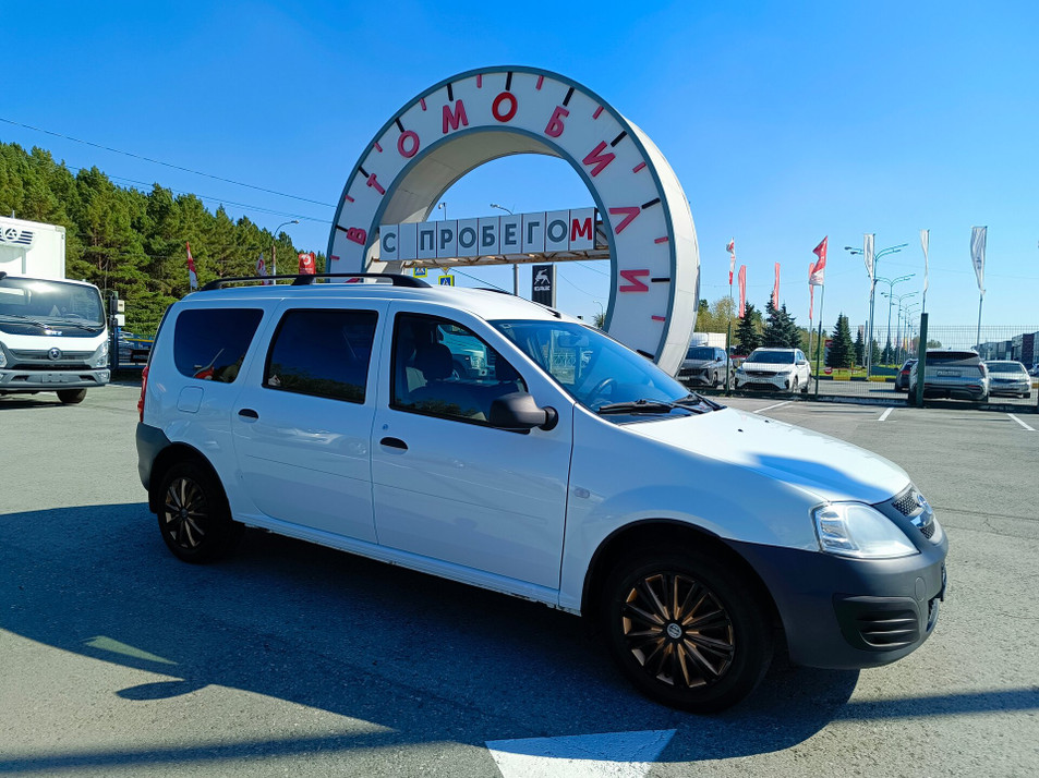 Автомобиль с пробегом LADA Largus в городе Тюмень ДЦ - PANGO Центр Автоград