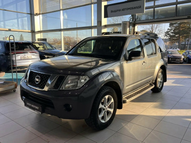 Автомобиль с пробегом Nissan Pathfinder в городе Екатеринбург ДЦ - Lucky Motors на Эскадронной