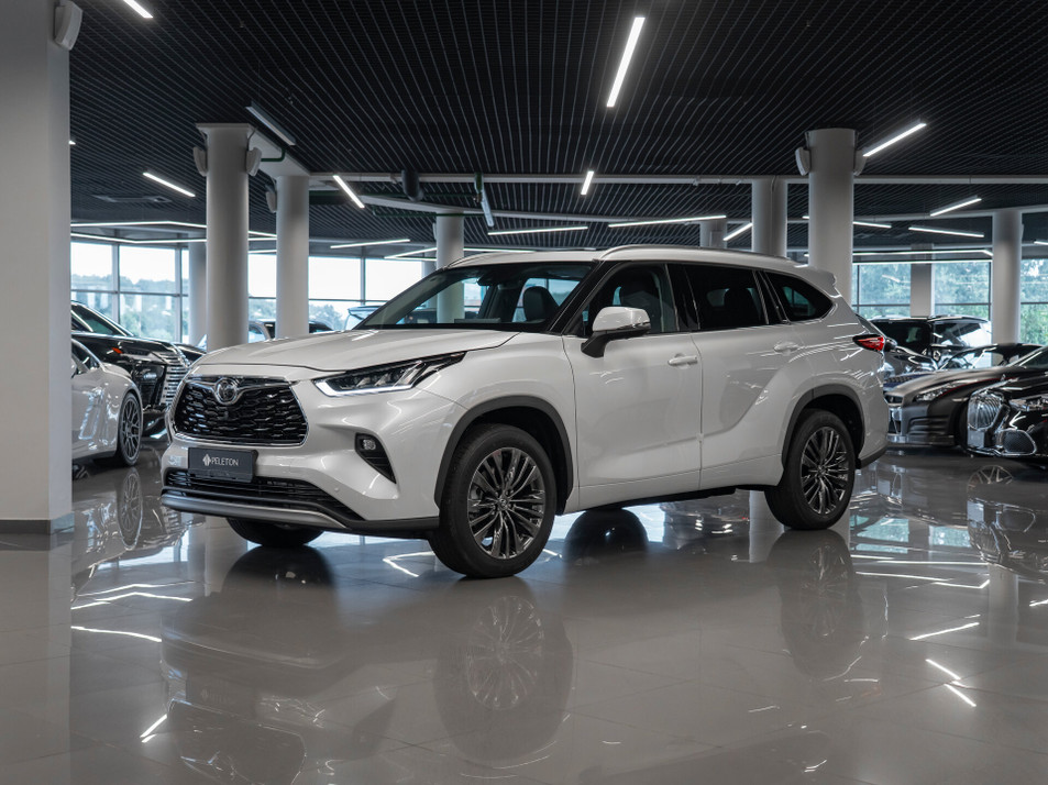 Автомобиль с пробегом Toyota Highlander в городе Москва ДЦ - PANGO Центр PELETON