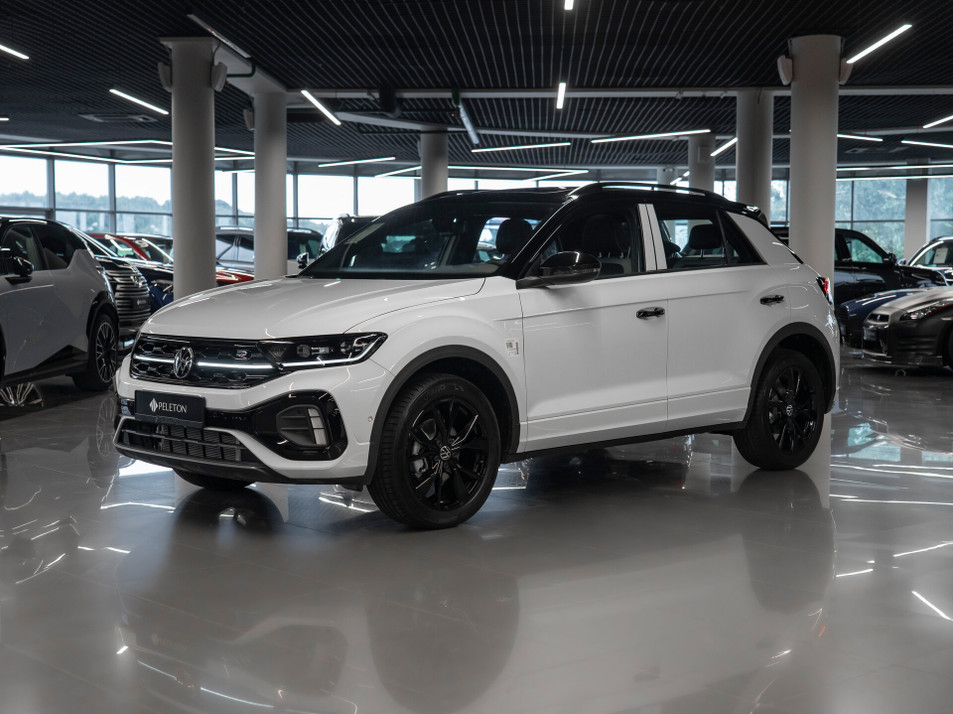Автомобиль с пробегом Volkswagen T-Roc в городе Москва ДЦ - ОПНА пробег