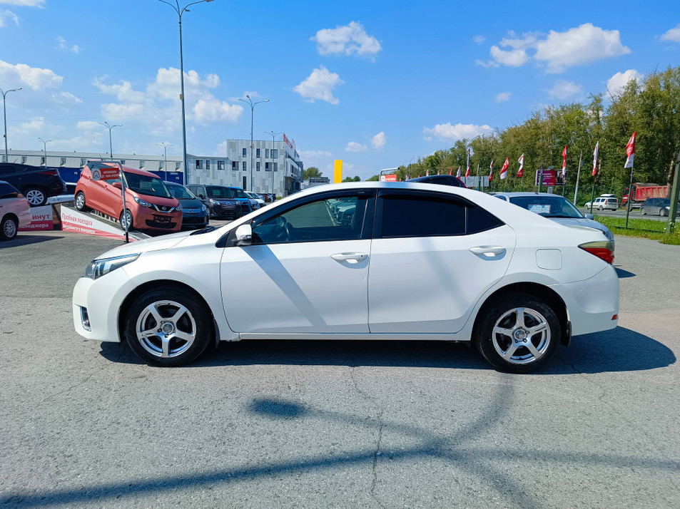 Автомобиль с пробегом Toyota Corolla в городе Тюмень ДЦ - PANGO Центр Автоград