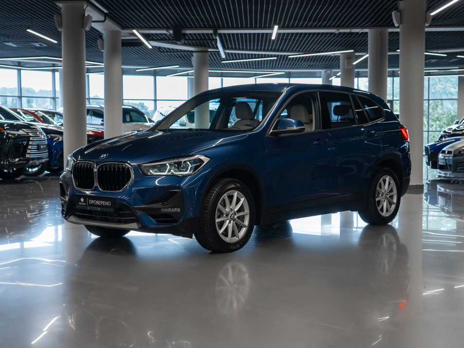 Автомобиль с пробегом BMW X1 в городе Москва ДЦ - PANGO Центр PELETON