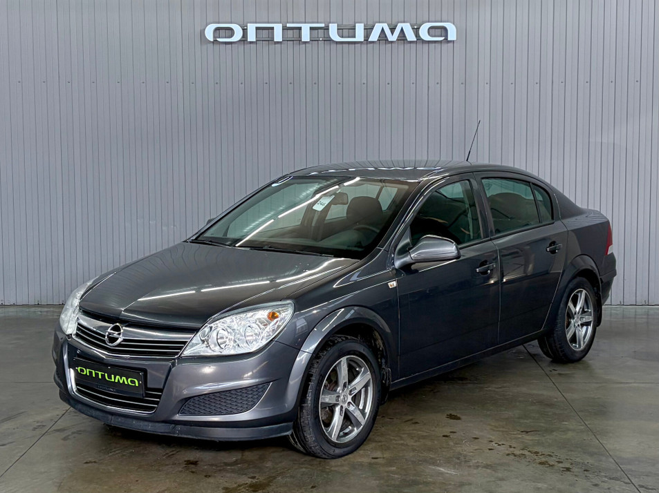 Автомобиль с пробегом Opel Astra в городе Краснодар ДЦ - PANGO Центр Оптима Кубань