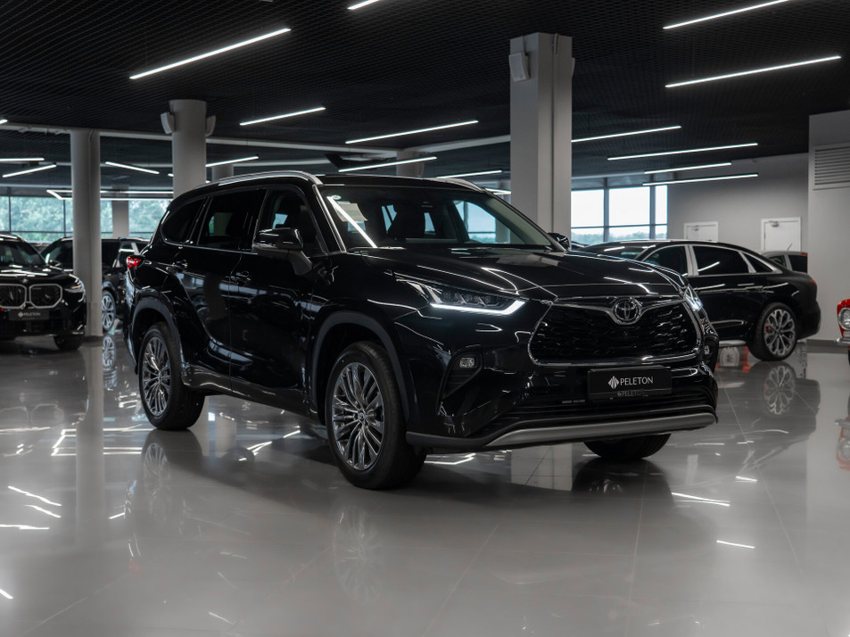 Автомобиль с пробегом Toyota Highlander в городе Москва ДЦ - PANGO&nbsp;Центр PELETON