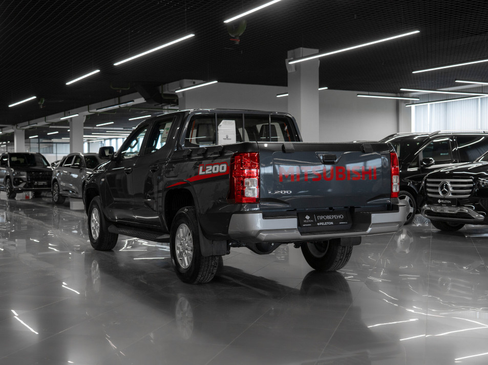 Автомобиль с пробегом Mitsubishi L200 в городе Москва ДЦ - ОПНА пробег