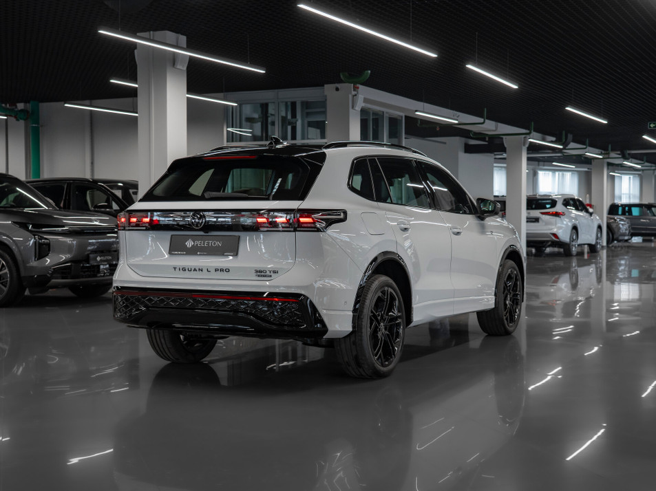 Автомобиль с пробегом Volkswagen Tiguan в городе Москва ДЦ - PELETON Юг