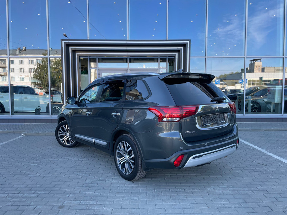 Автомобиль с пробегом Mitsubishi Outlander в городе Барнаул ДЦ - ESTEO ЦЕНТР АЛЬБИОН-МОТОРС КАЛИНИНА 509