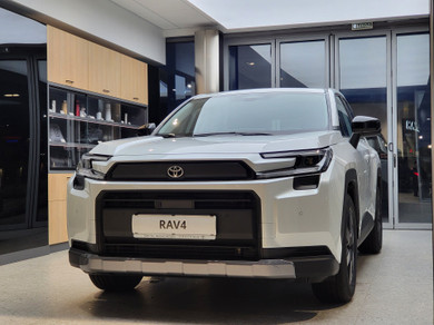 Новый автомобиль Toyota RAV4 Luxury в городе Мурманск ДЦ - Аксель Параллельный импорт