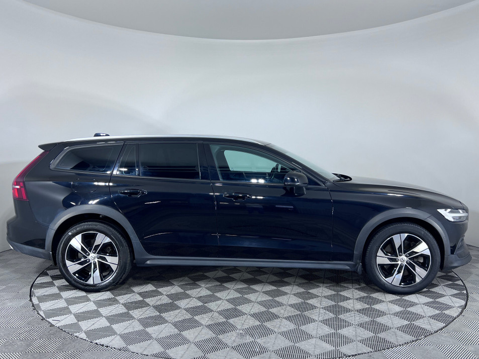 Автомобиль с пробегом Volvo V60 Cross Country в городе Ростов-на-Дону ДЦ - PANGO Центр Театральный