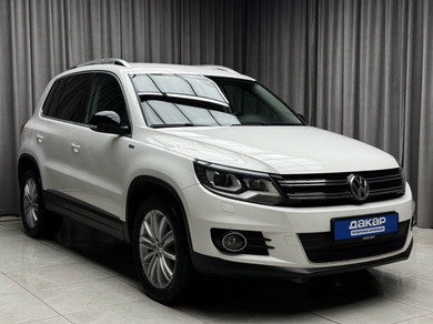 Автомобиль с пробегом Volkswagen Tiguan в городе Ижевск ДЦ - Дакар
