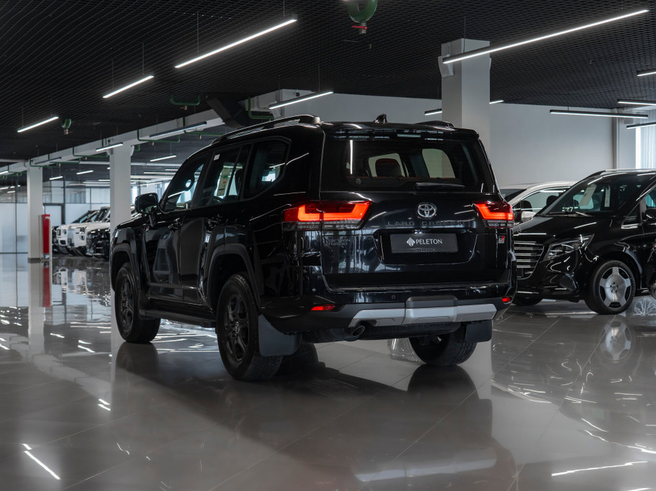 Автомобиль с пробегом Toyota Land Cruiser в городе Москва ДЦ - PELETON ELECTRO