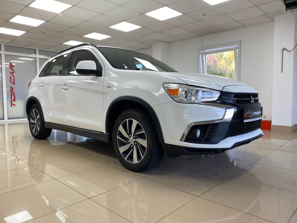 Автомобиль с пробегом Mitsubishi ASX в городе Кемерово ДЦ - PANGO Центр ТопКар
