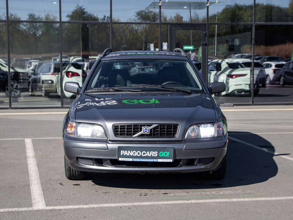 Автомобиль с пробегом Volvo V40 в городе Оренбург ДЦ - PANGO Центр на Загородном