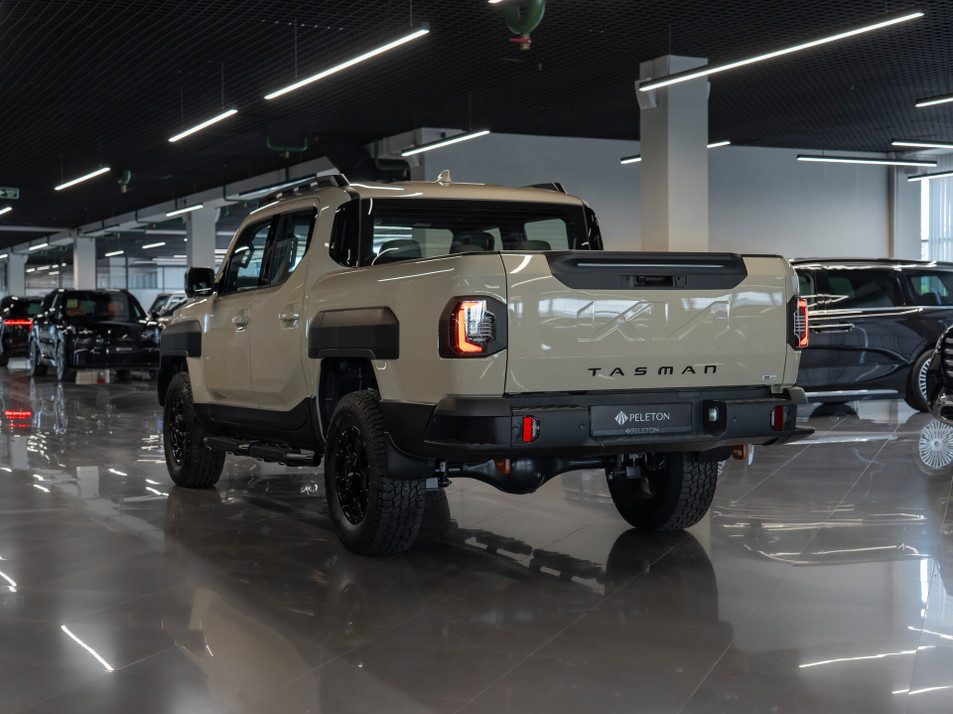 Автомобиль с пробегом Kia Tasman в городе Москва ДЦ - PANGO Центр PELETON