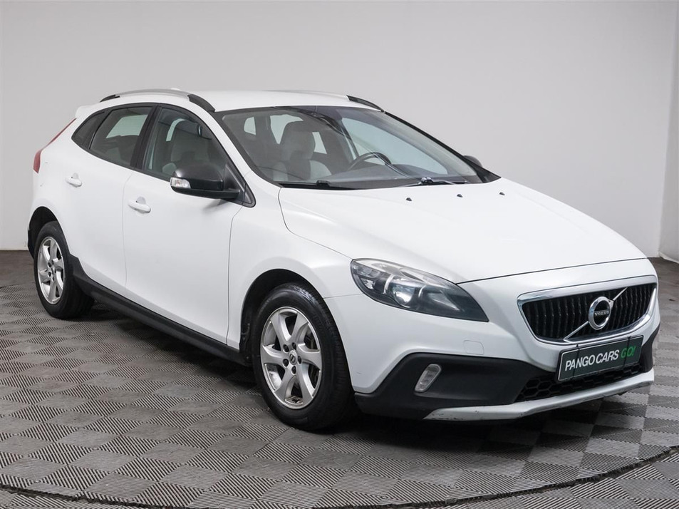 Автомобиль с пробегом Volvo V40 Cross Country в городе Балашиха ДЦ - PANGO Центр Великан Измайлово