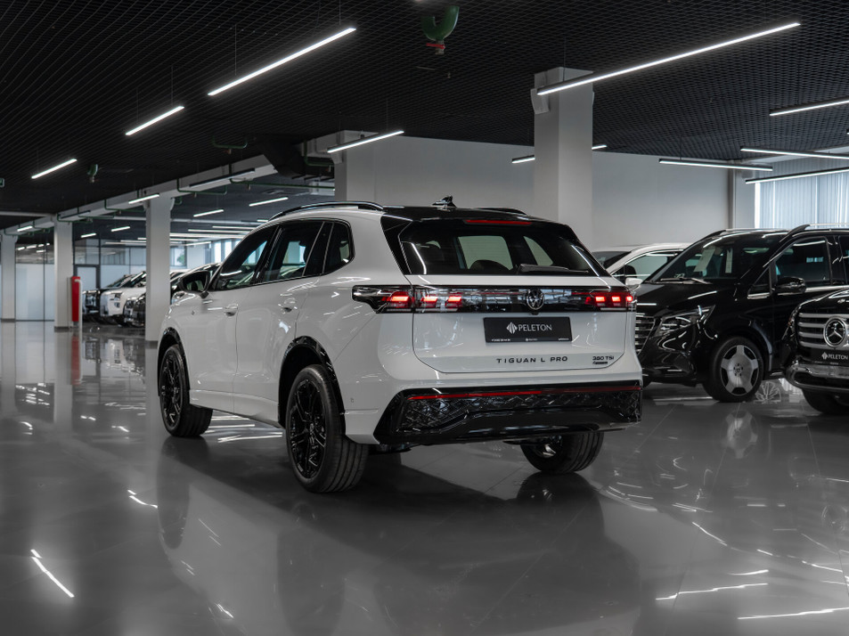 Автомобиль с пробегом Volkswagen Tiguan в городе Москва ДЦ - PELETON Юг