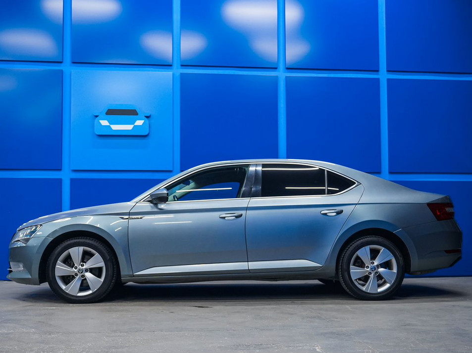 Автомобиль с пробегом SKODA Superb в городе Самара ДЦ - Первый километр Самара