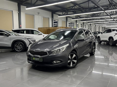 Автомобиль с пробегом Kia Ceed в городе Тверь ДЦ - Зелёный trade-in Шишкова