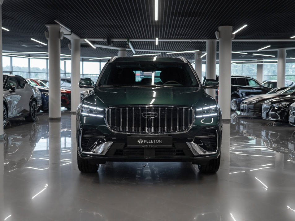 Автомобиль с пробегом Geely Monjaro в городе Москва ДЦ - PELETON Юг