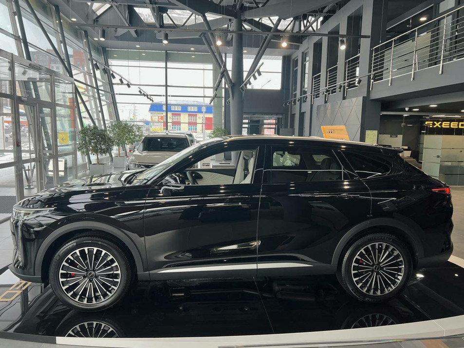 Новый автомобиль EXEED RX Premium 8AT в городе Омск ДЦ - Exeed новые а/м Авто.ру/Авито