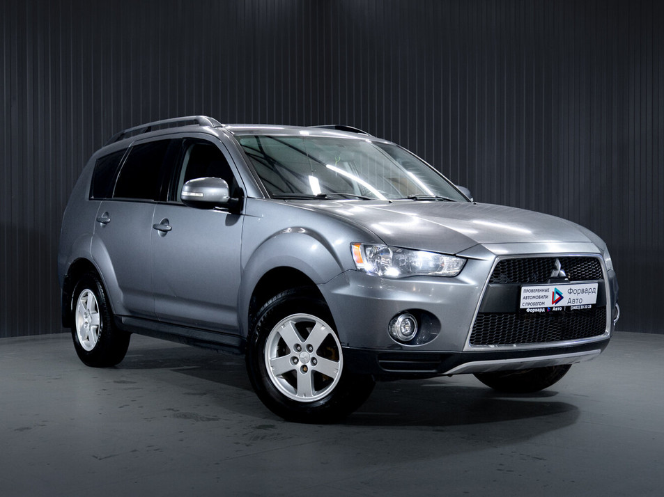 Автомобиль с пробегом Mitsubishi Outlander в городе Тюмень ДЦ - PANGO Центр Авторитейл Диамант
