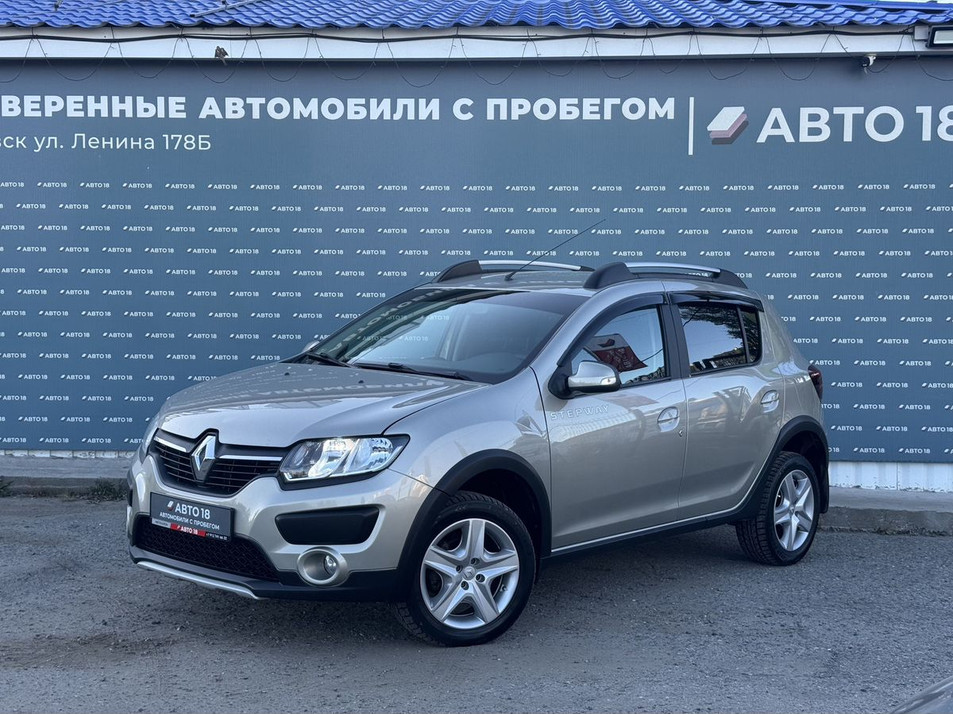 Автомобиль с пробегом Renault Sandero в городе Ижевск ДЦ - Автосалон АВТО 18 Ленина 178Б