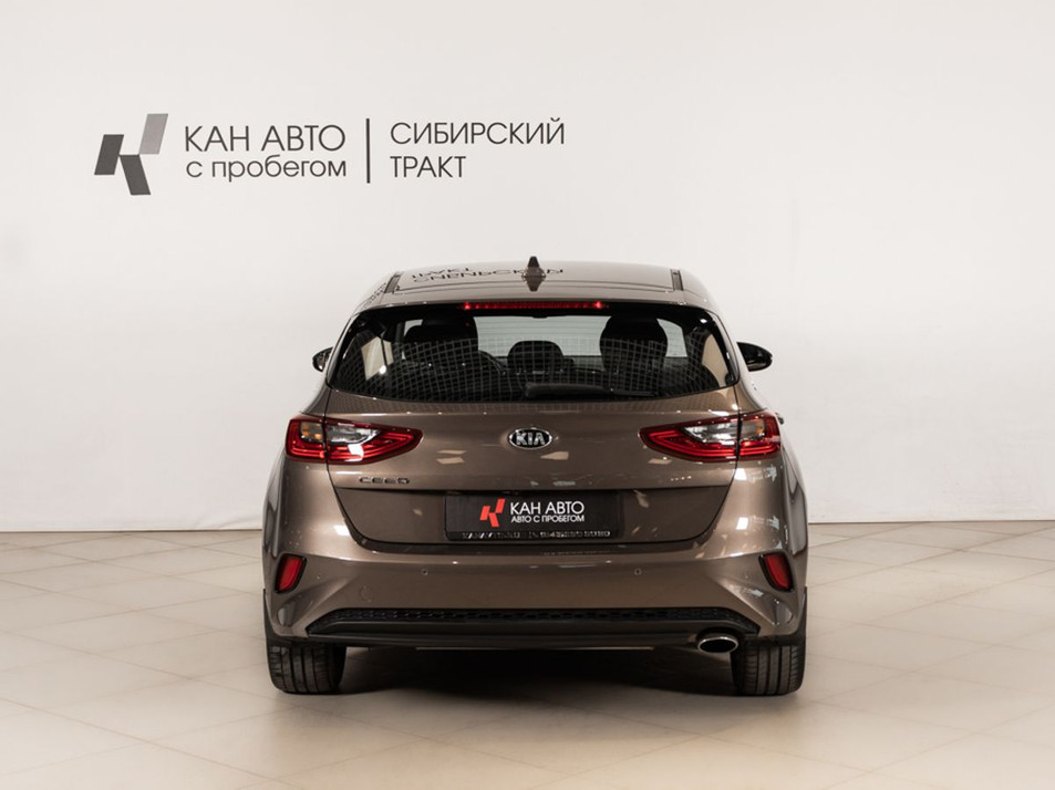 Автомобиль с пробегом Kia Ceed в городе Казань ДЦ - КАЭ Сибирский тракт