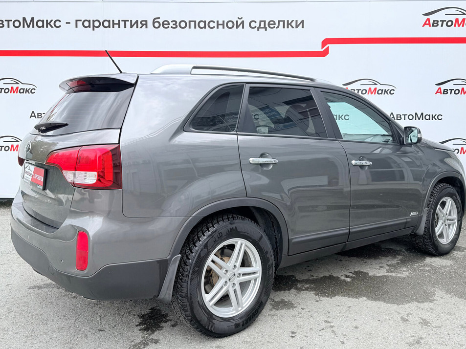 Автомобиль с пробегом Kia Sorento в городе Тюмень ДЦ - PANGO Центр АвтоМакс