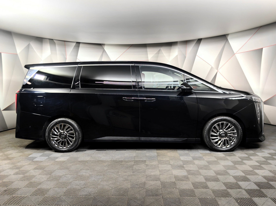 Новый автомобиль GAC M8 GX Premium в городе Москва ДЦ - GAC Авилон Легенда