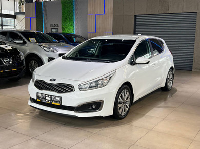 Автомобиль с пробегом Kia Ceed в городе Оренбург ДЦ - Pioner AUTO Trade In Центр Оренбург