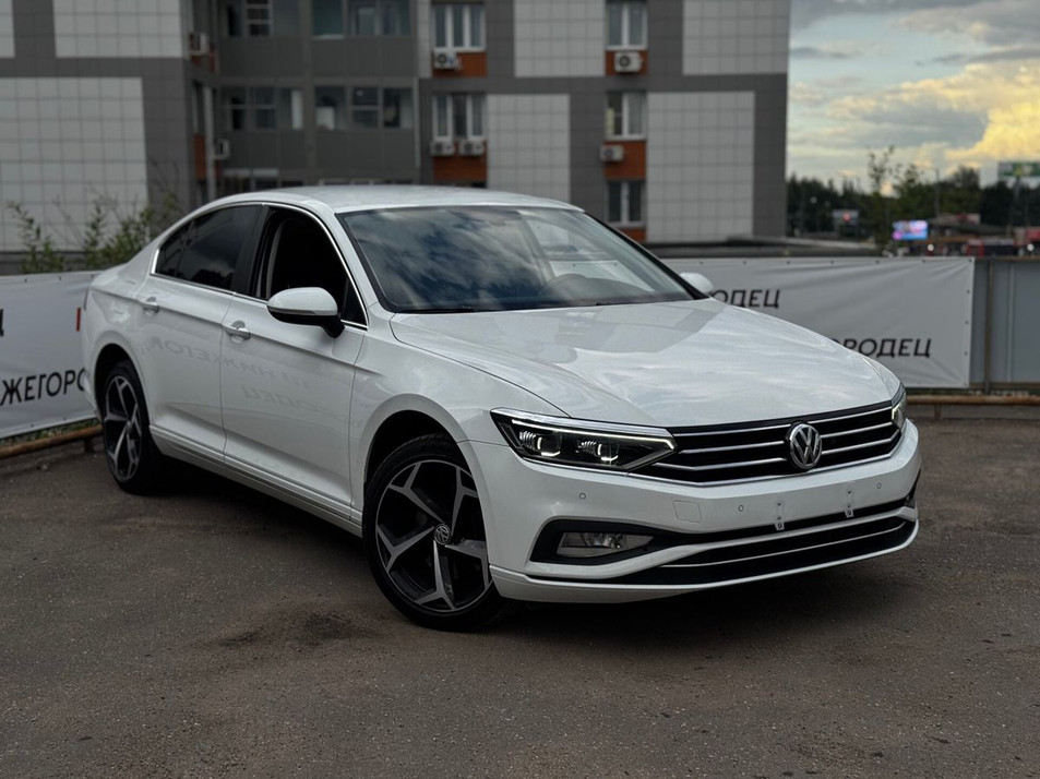 Автомобиль с пробегом Volkswagen Passat в городе Реутов ДЦ - PANGO Центр Нижегородец Реутов
