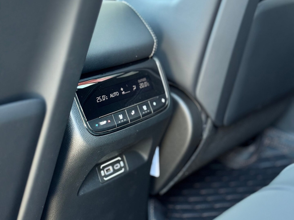 Новый автомобиль GAC GS8 GX Traveller в городе Сургут ДЦ - GAC Автоуниверсал